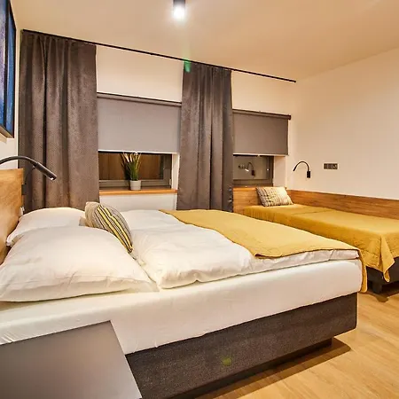 Vysluni * Шпіндлерув-Млин