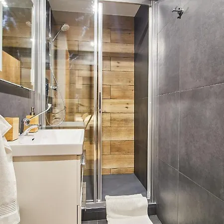 Апартаменти Vysluni