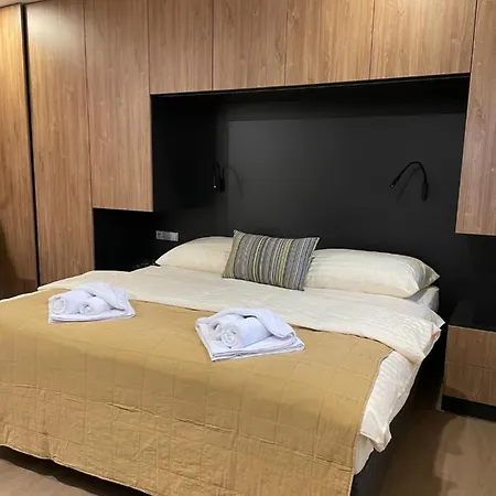 Apartmany Vysluni *